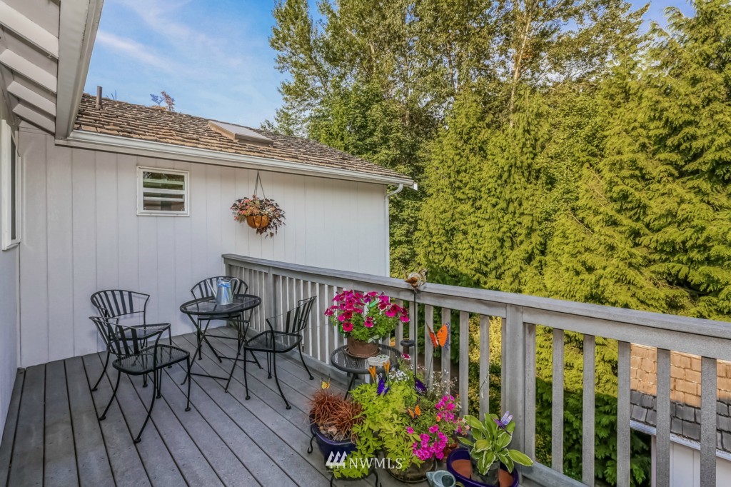 2110 Wells Court South Renton, WA 98055 - Photo 9 of 23