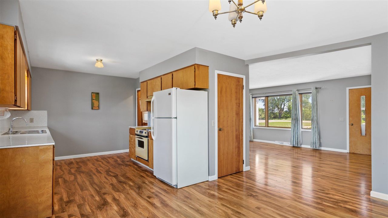 13386 Indian Road Kewadin, MI 49648 - Photo 8 of 32 1889826-7.JPG