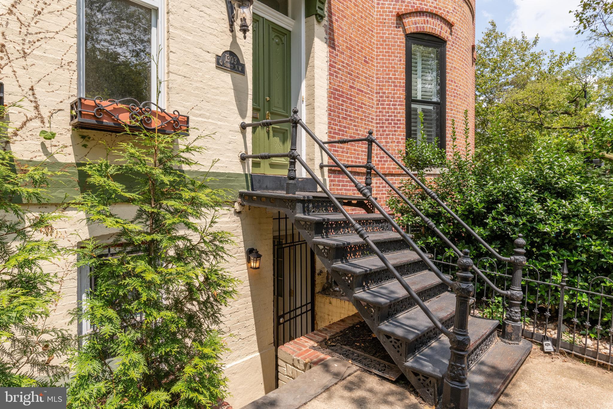 1303 Q Street Northwest Washington, DC 20009 - Photo 3 of 37