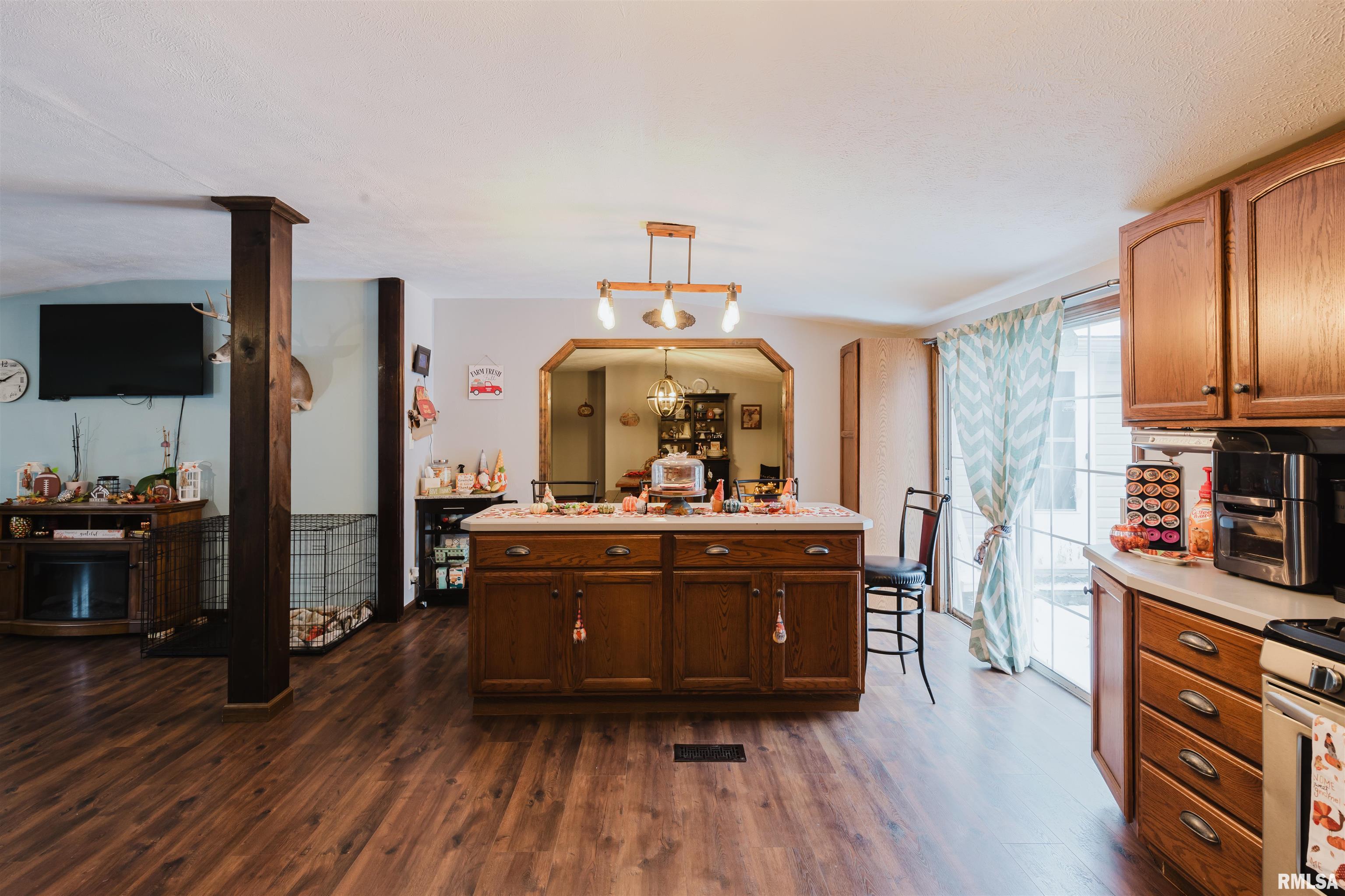 16995 Malone Road Thompsonville, IL 62890 - Photo 7 of 43