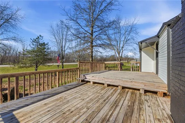 $219,000 | 401 West Main Street, Freeman, MO 64746