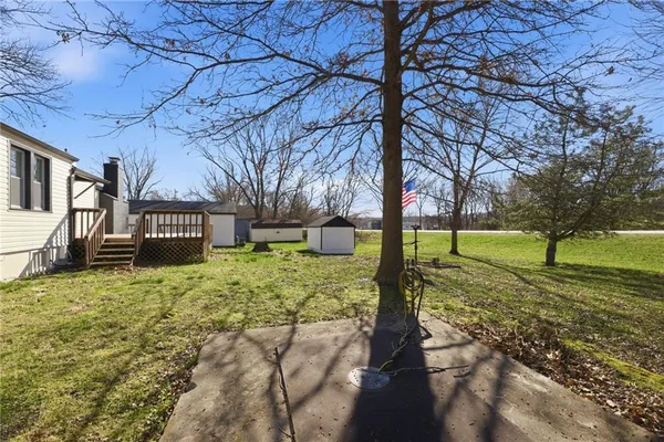 $219,000 | 401 West Main Street, Freeman, MO 64746