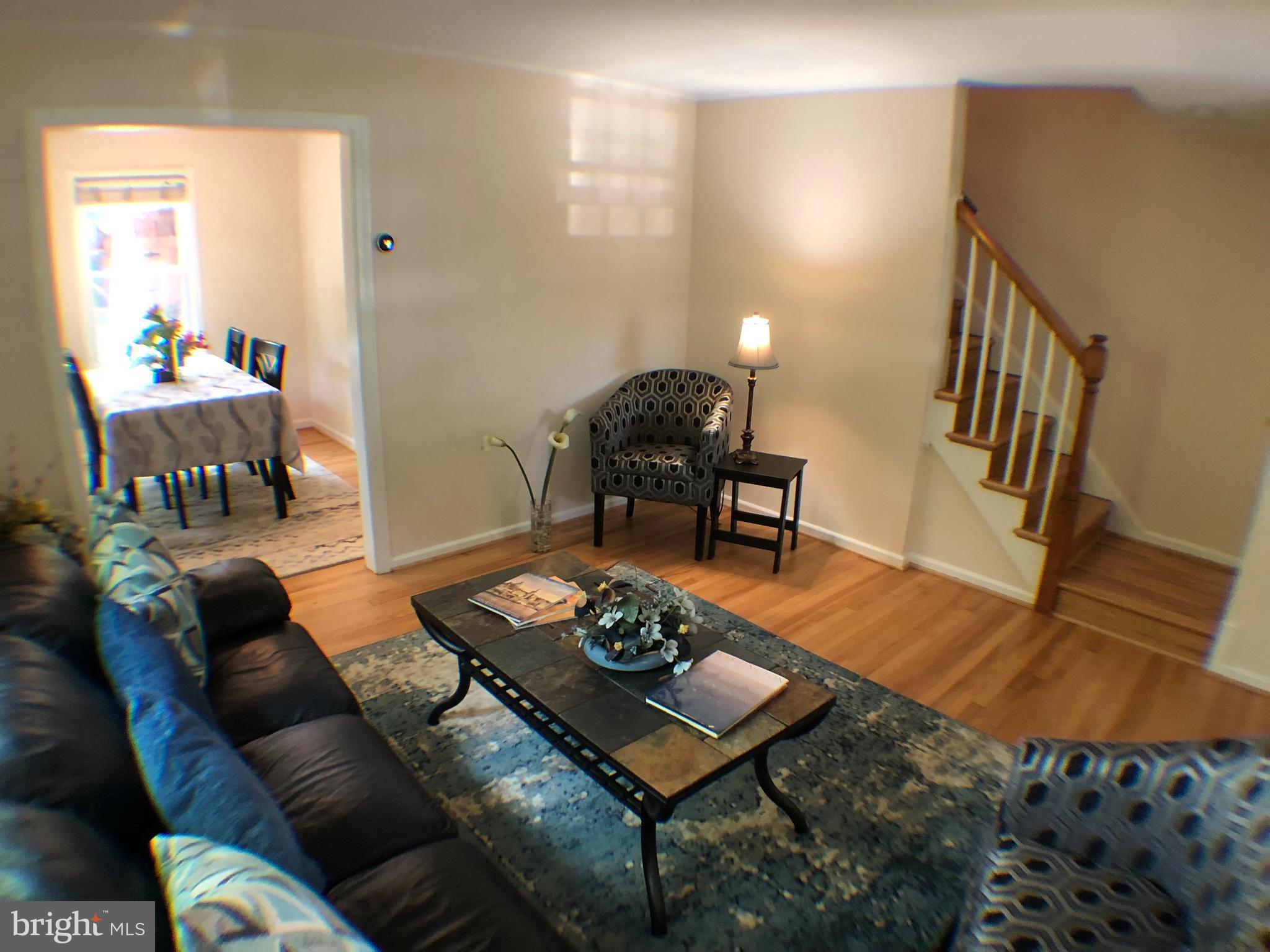5933 Williamsburg Road Alexandria, VA 22303 - Photo 11 of 30 Living Room