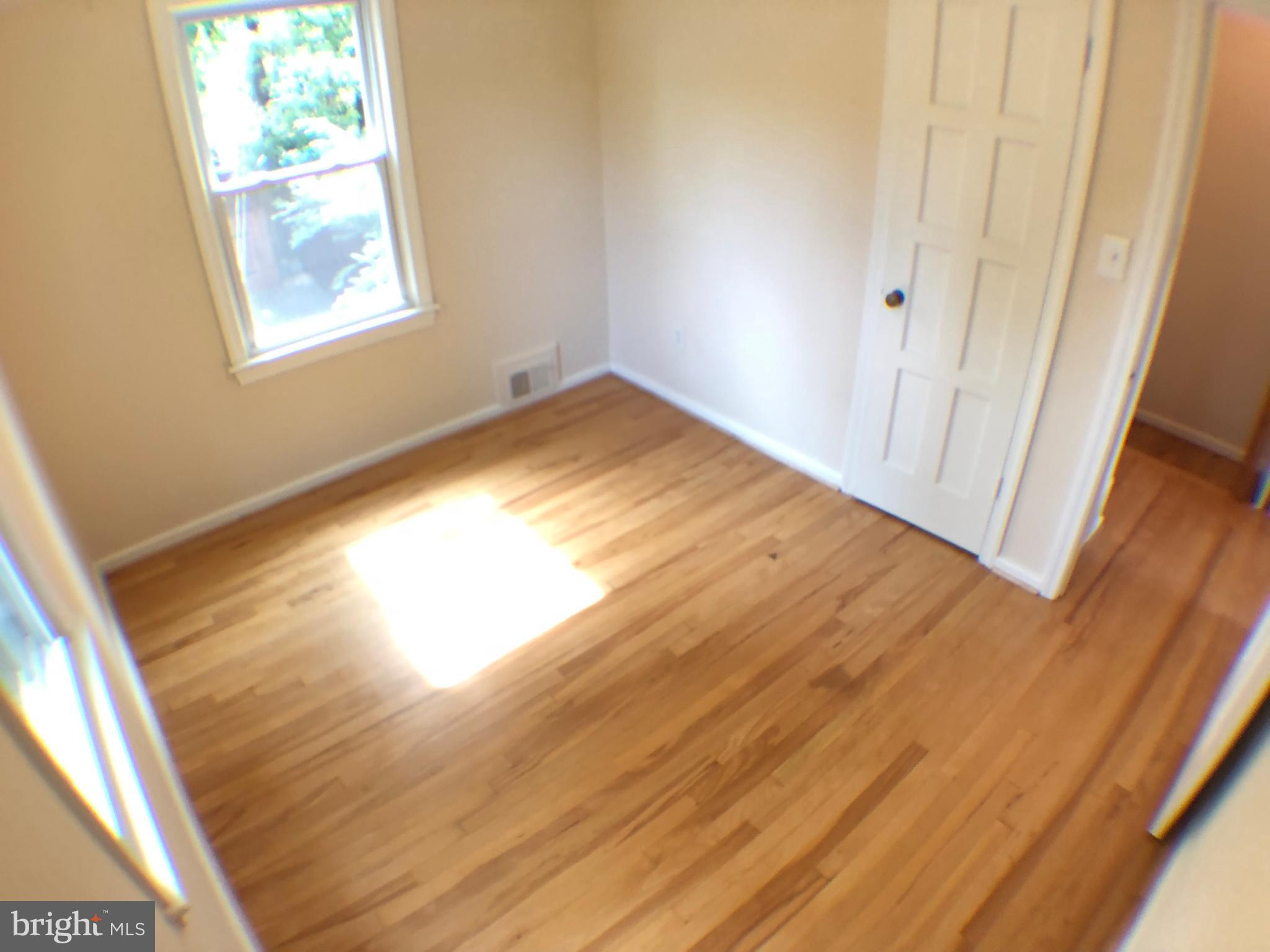 5933 Williamsburg Road Alexandria, VA 22303 - Photo 25 of 30 Bedroom