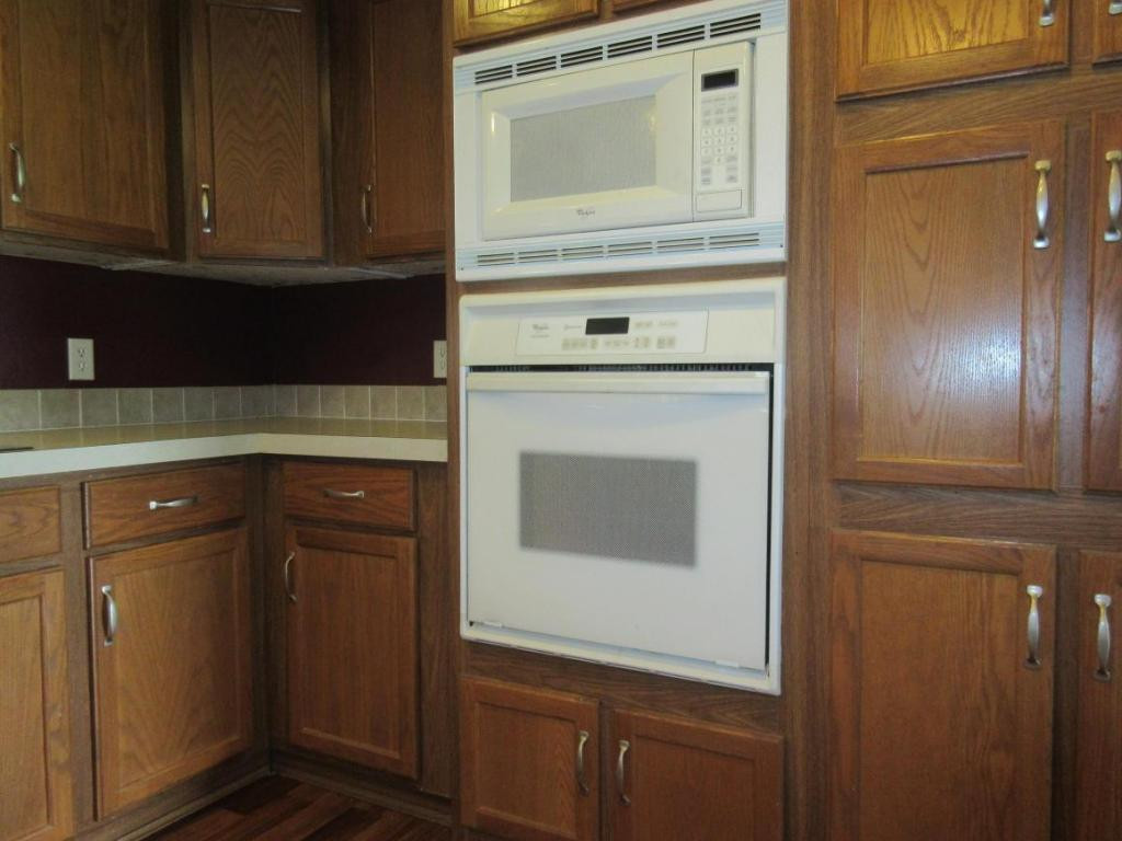 1855 Corby Bridge Road Chuckey, TN 37641 - Photo 7 of 18 Wall oven