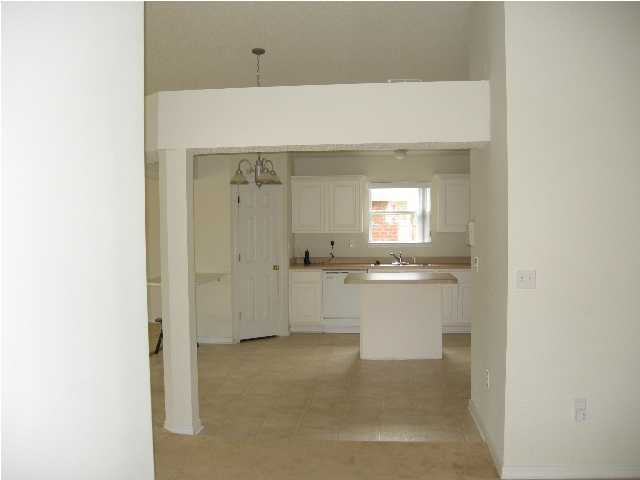 232 Limestone Circle Crestview, FL 32539 - Photo 4 of 17 Additional Photo