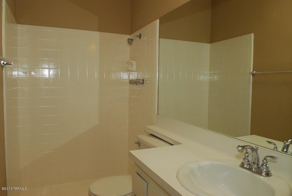 740 South Pantano Road Tucson, AZ 85710 - Photo 10 of 33 Gallery Image 10