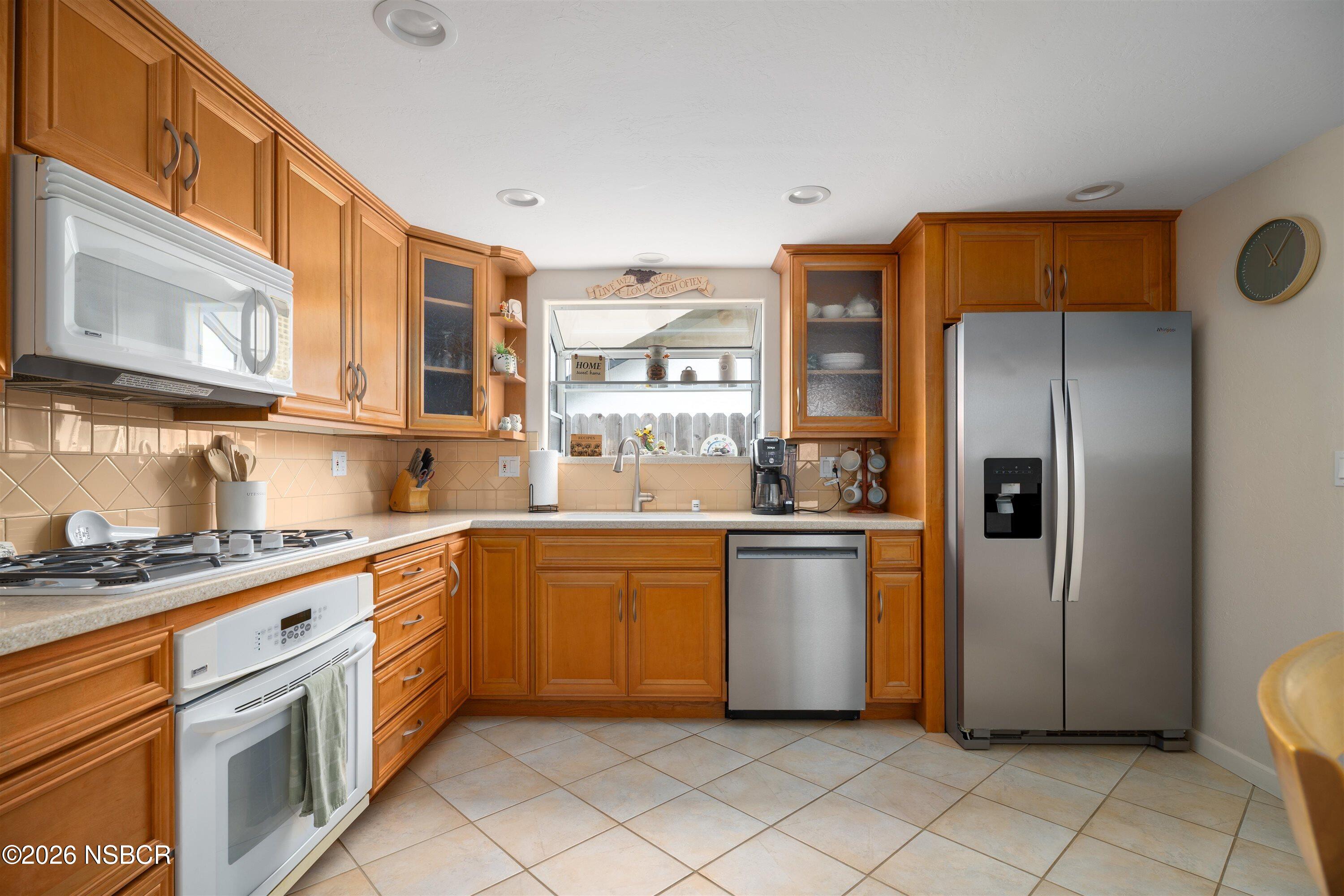 329 Amherst Place Lompoc, CA 93436 - Photo 7 of 26 13-Cavan Photo-194