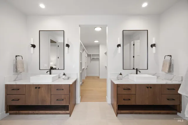 $1,110,000 | 252 North Hunter Crk Avenue, Eagle, ID 83616