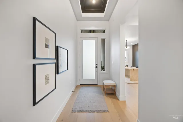 $1,110,000 | 252 North Hunter Crk Avenue, Eagle, ID 83616