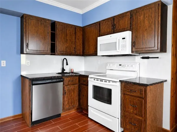 $170,000 | 416 10th Avenue, New Brighton, PA 15066