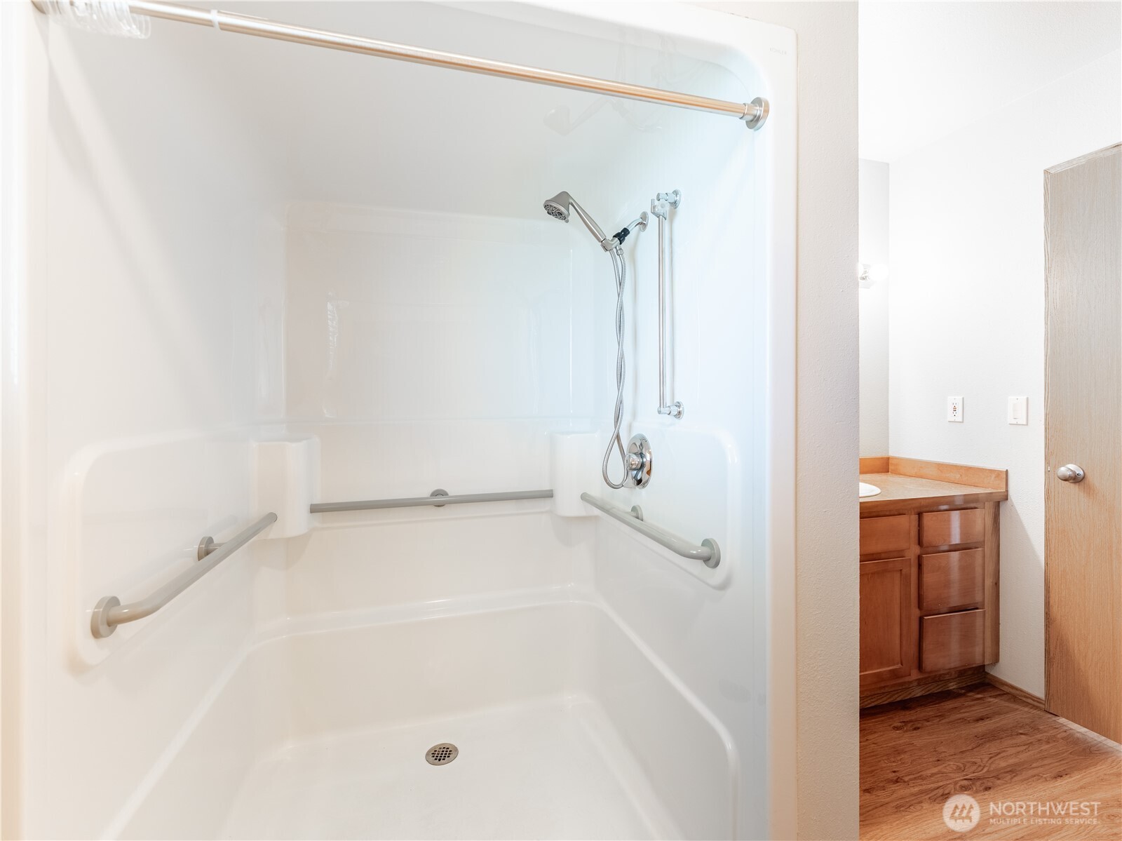 1203 Red Apple Road Wenatchee, WA 98801 - Photo 26 of 28 Gallery Image 26