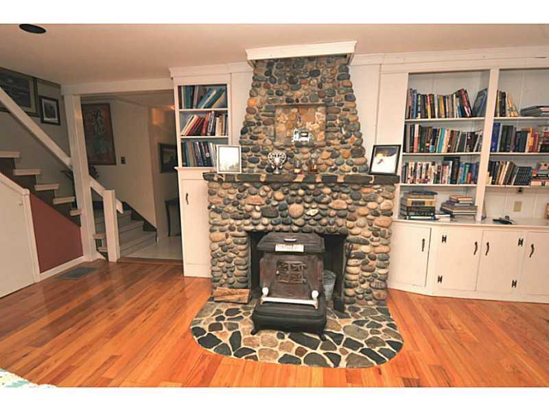143 Clarks Point Road Machiasport, ME 04655 - Photo 9 of 35 Living Room.