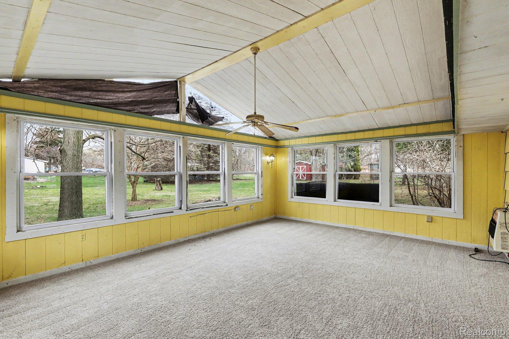 1260 Gilbert Street Flint, MI 48532 - Photo 29 of 32 025_file_5202.jpg