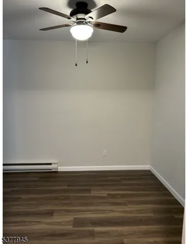 a view of room with an empty space