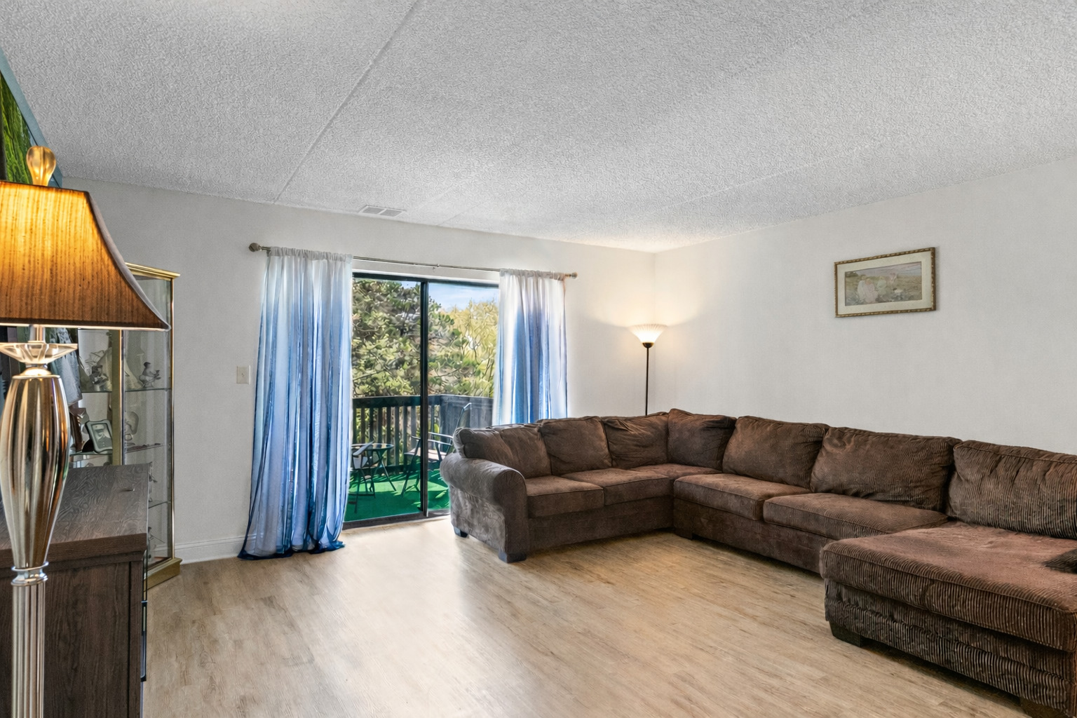 690 Chandler Road, Unit 205 Gurnee, IL 60031 - Photo 8 of 12