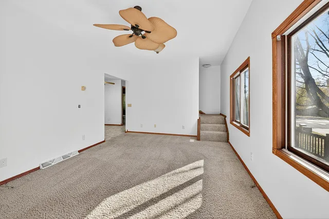 $289,999 | 617 Broadway Street, Carver, MN 55315