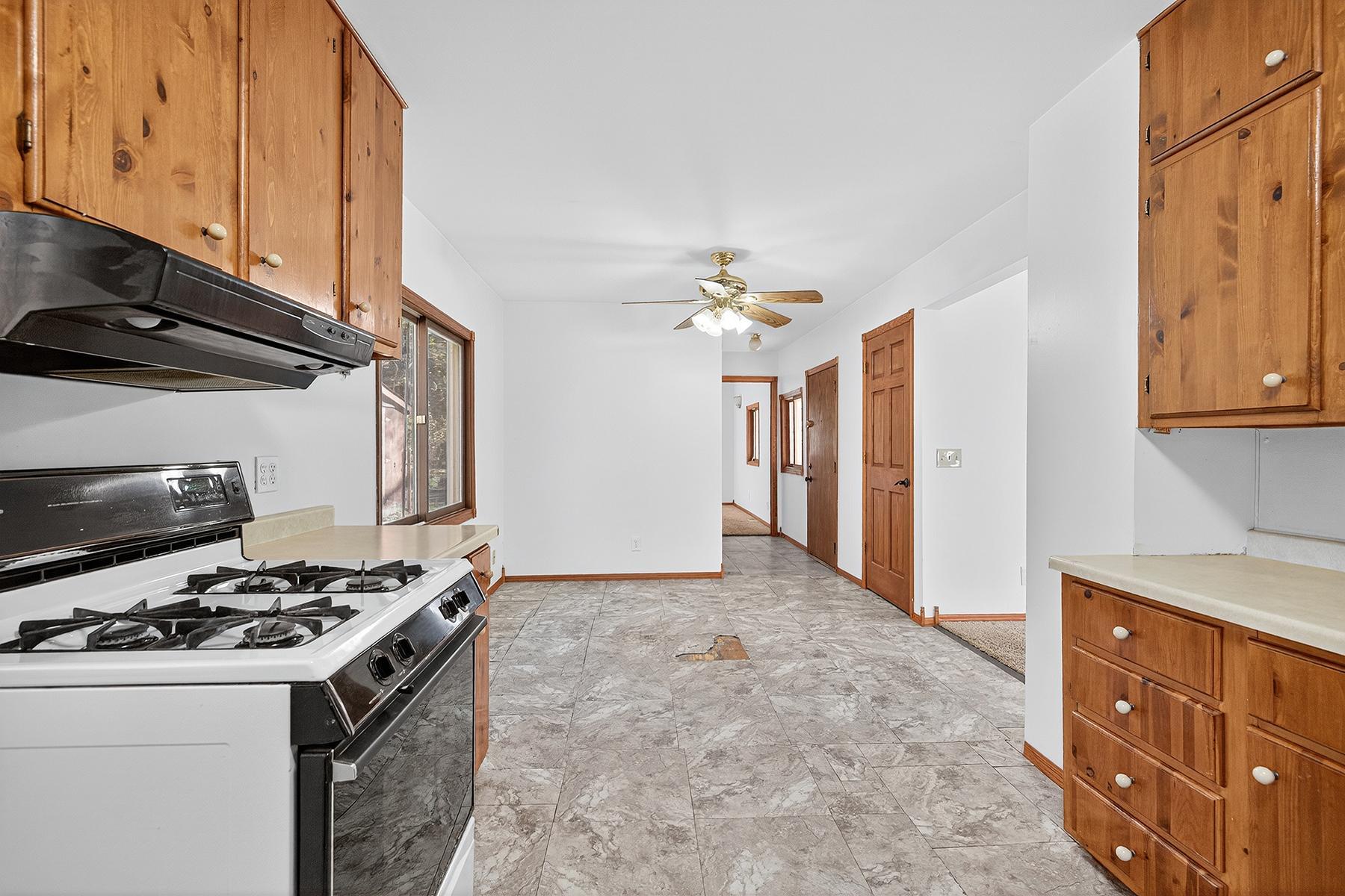 617 Broadway Street Carver, MN 55315 - Photo 6 of 29