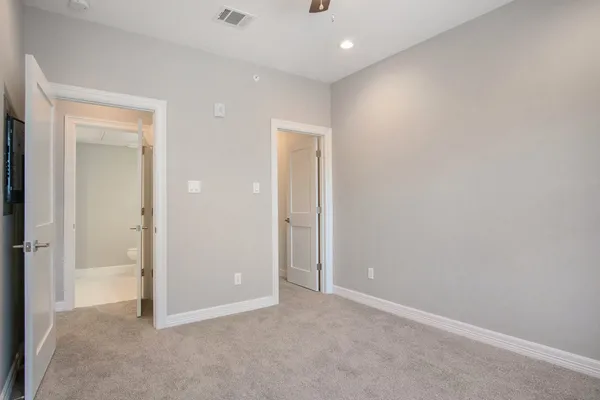 $1,450 | 5262 Ella Boulevard, Unit 100C, Houston, TX 77018
