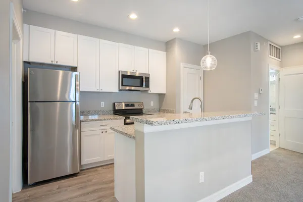 $1,450 | 5262 Ella Boulevard, Unit 100C, Houston, TX 77018