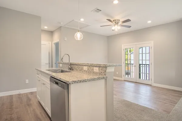 $1,450 | 5262 Ella Boulevard, Unit 100C, Houston, TX 77018