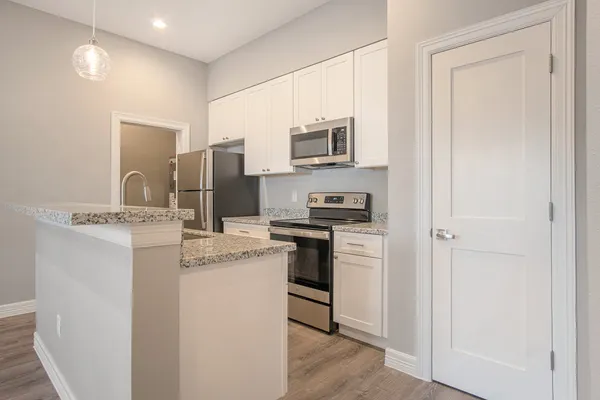 $1,450 | 5262 Ella Boulevard, Unit 100C, Houston, TX 77018