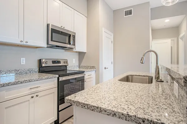 $1,450 | 5262 Ella Boulevard, Unit 100C, Houston, TX 77018