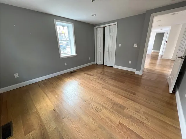 $2,900 | 5 Church Street, Unit 1, East Greenwich, RI 02818