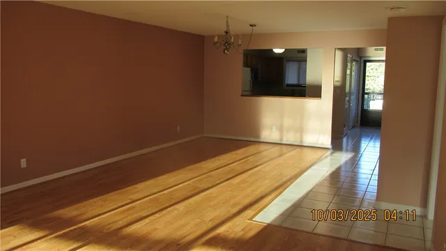 $2,000 | 650 East Greenwich Avenue, Unit 303, West Warwick, RI 02893