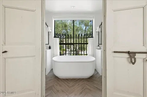 $1,875,000 | 4843 North 72nd Way, Scottsdale, AZ 85251