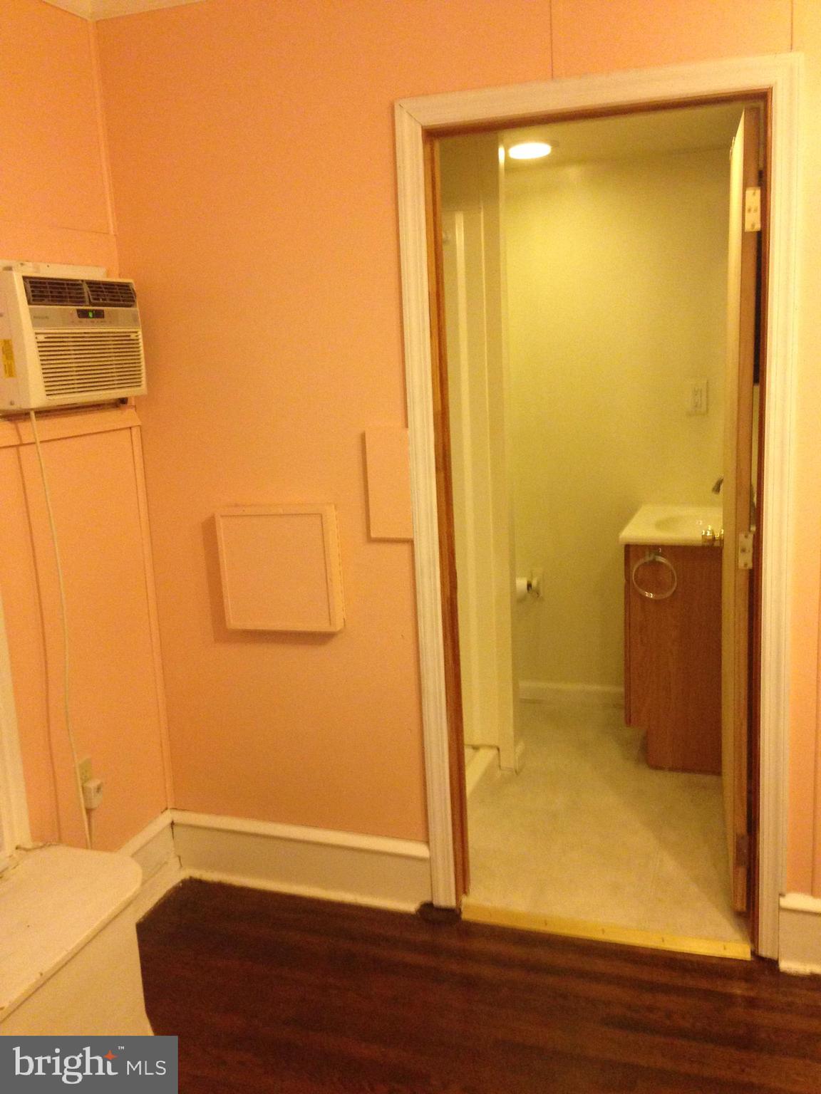 23 West Ridley Avenue Ridley Park, PA 19078 - Photo 50 of 59 2nd Floor Front