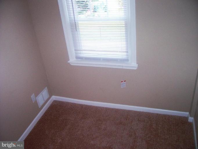 2462 Nevada Street Baltimore, MD 21230 - Photo 10 of 22 a small space with a window