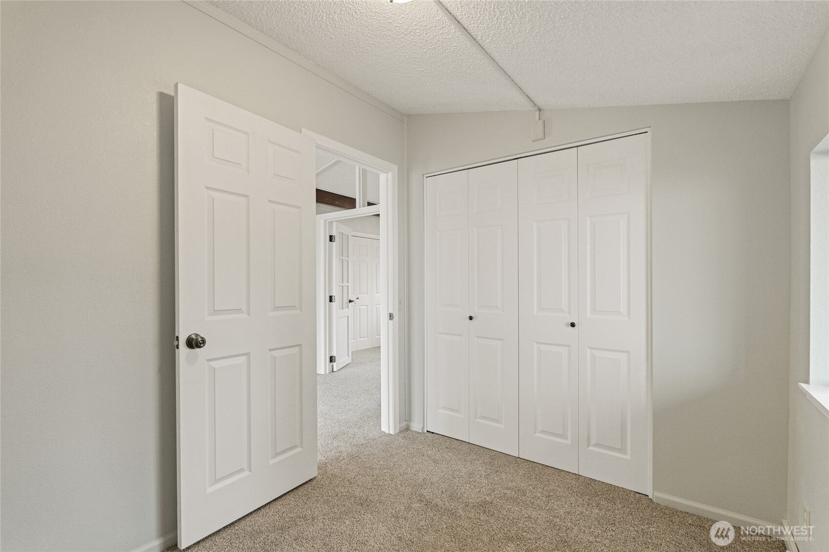 314 West 3rd Street Omak, WA 98841 - Photo 15 of 28 a view of an empty room