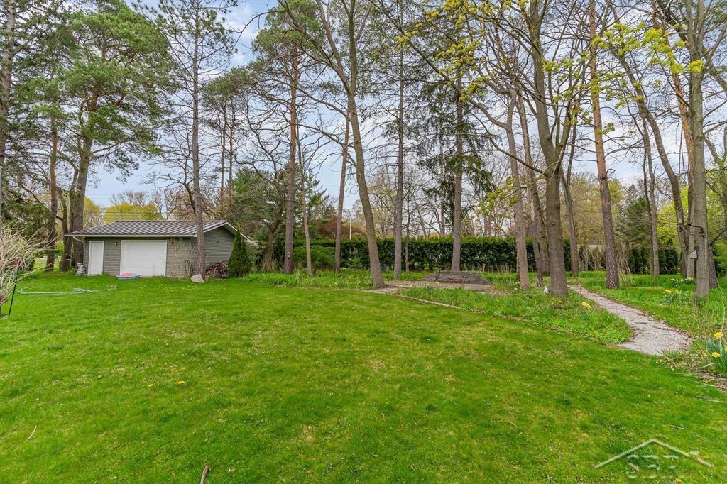 808 West Sugnet Road Midland, MI 48640 - Photo 42 of 48 Gallery Image 42
