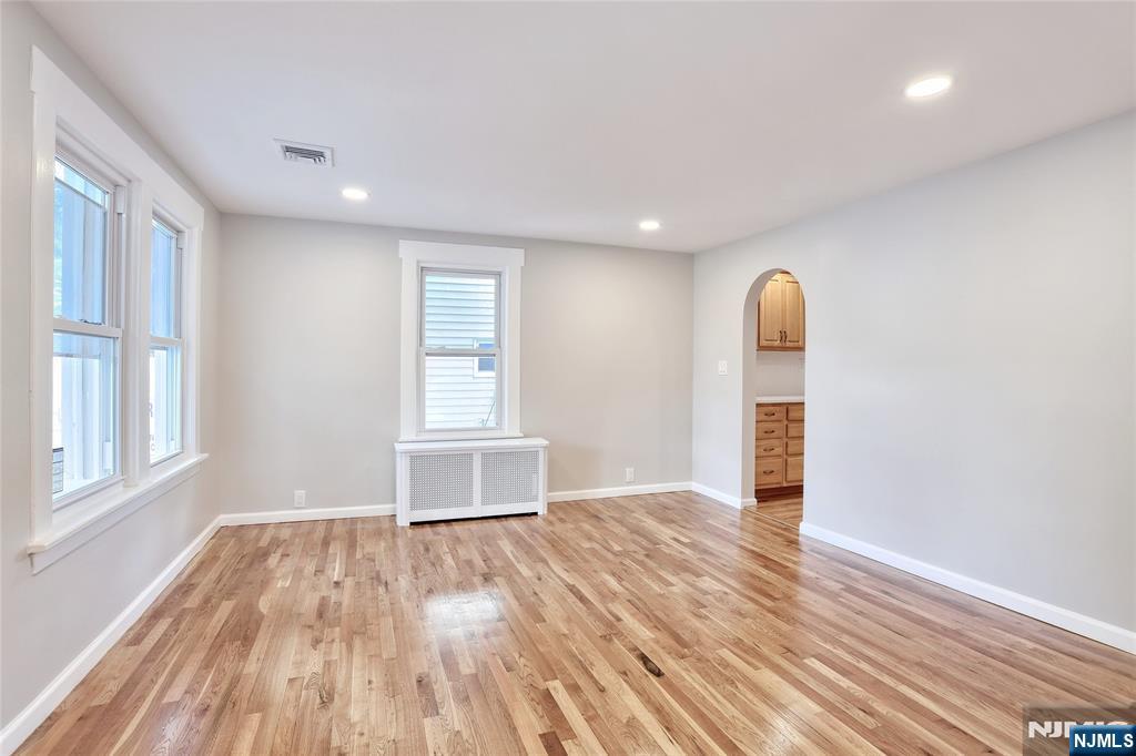 7-29 Cedar Street Fair Lawn, NJ 07410 - Photo 11 of 46