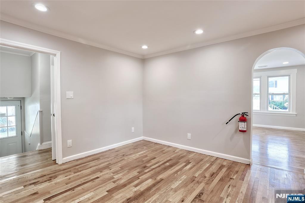 7-29 Cedar Street Fair Lawn, NJ 07410 - Photo 15 of 46