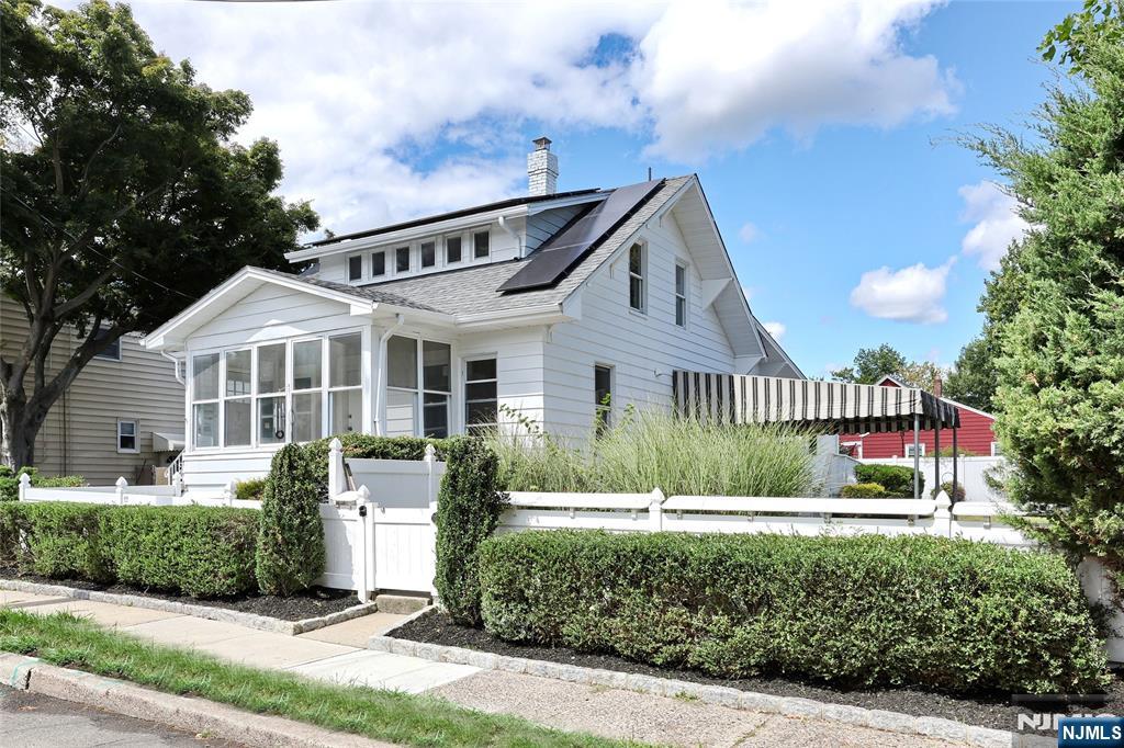 7-29 Cedar Street Fair Lawn, NJ 07410 - Photo 3 of 46