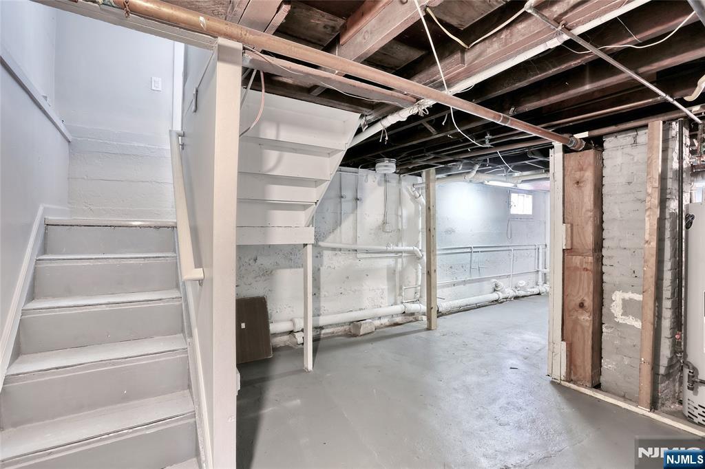 7-29 Cedar Street Fair Lawn, NJ 07410 - Photo 34 of 46