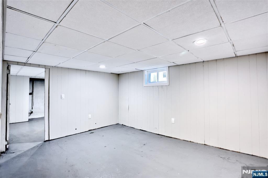 7-29 Cedar Street Fair Lawn, NJ 07410 - Photo 35 of 46