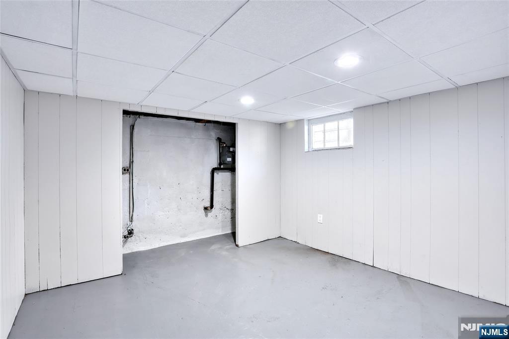 7-29 Cedar Street Fair Lawn, NJ 07410 - Photo 37 of 46