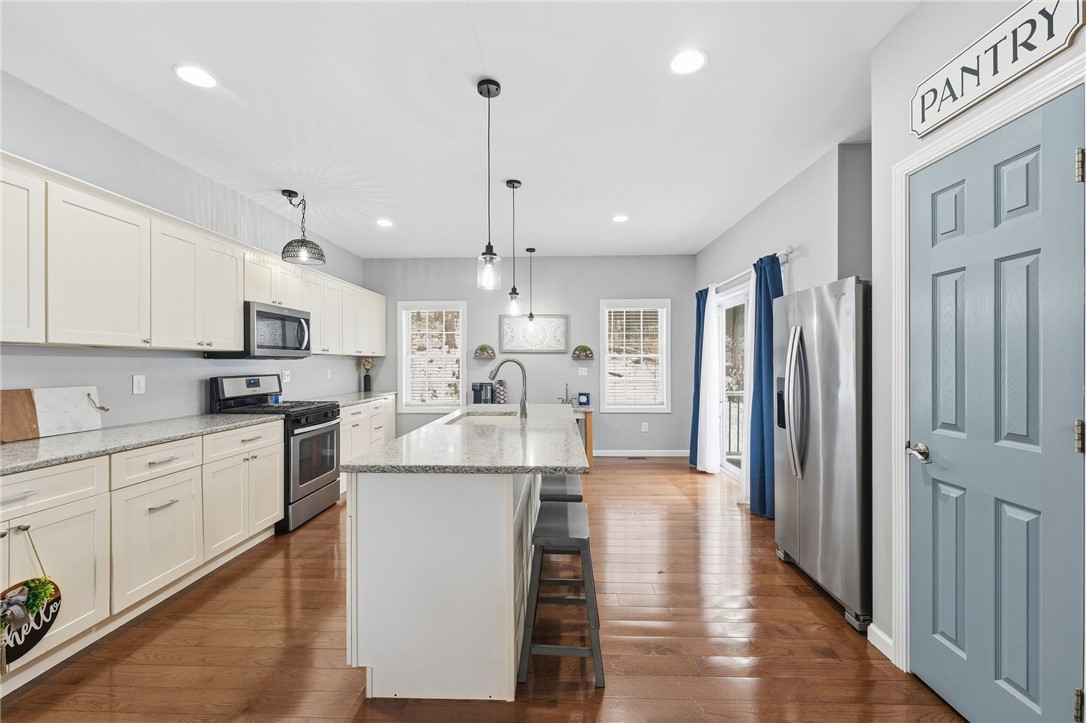 28 Cardinal Drive Killingly, CT 06241 - Photo 19 of 41