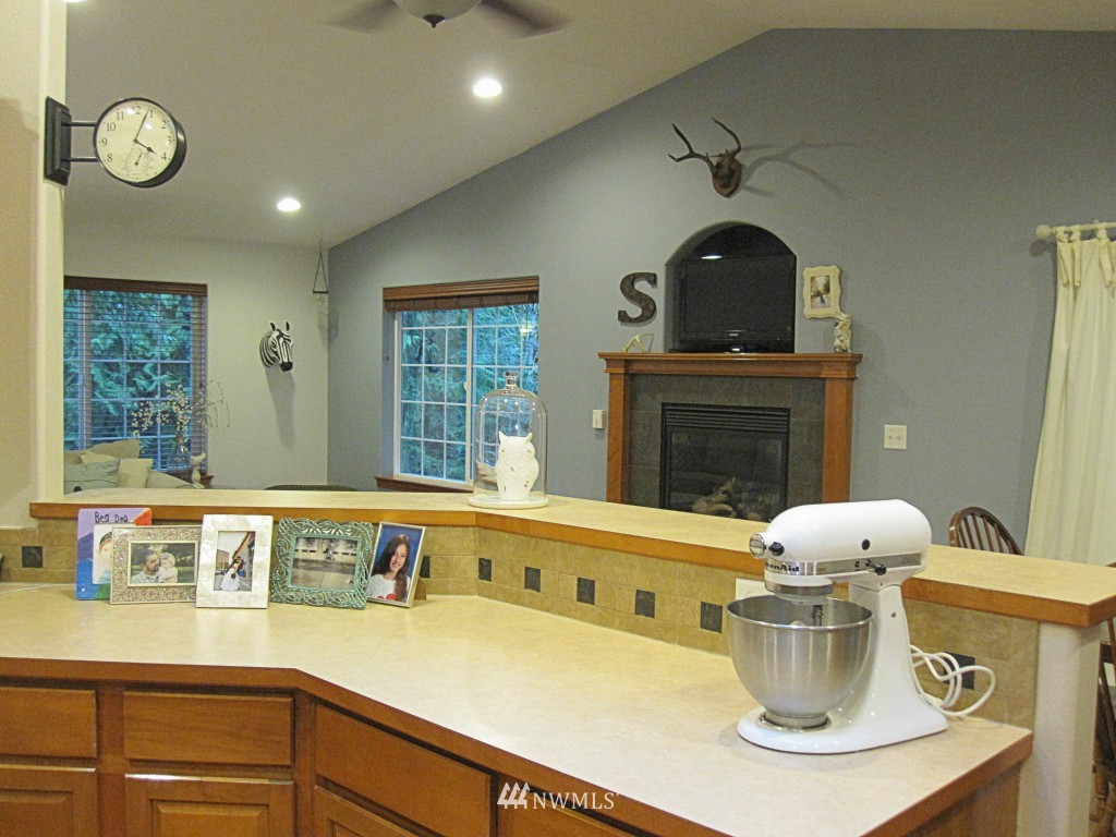 12 Stable Lane Bellingham, WA 98229 - Photo 8 of 25 Gallery Image 8
