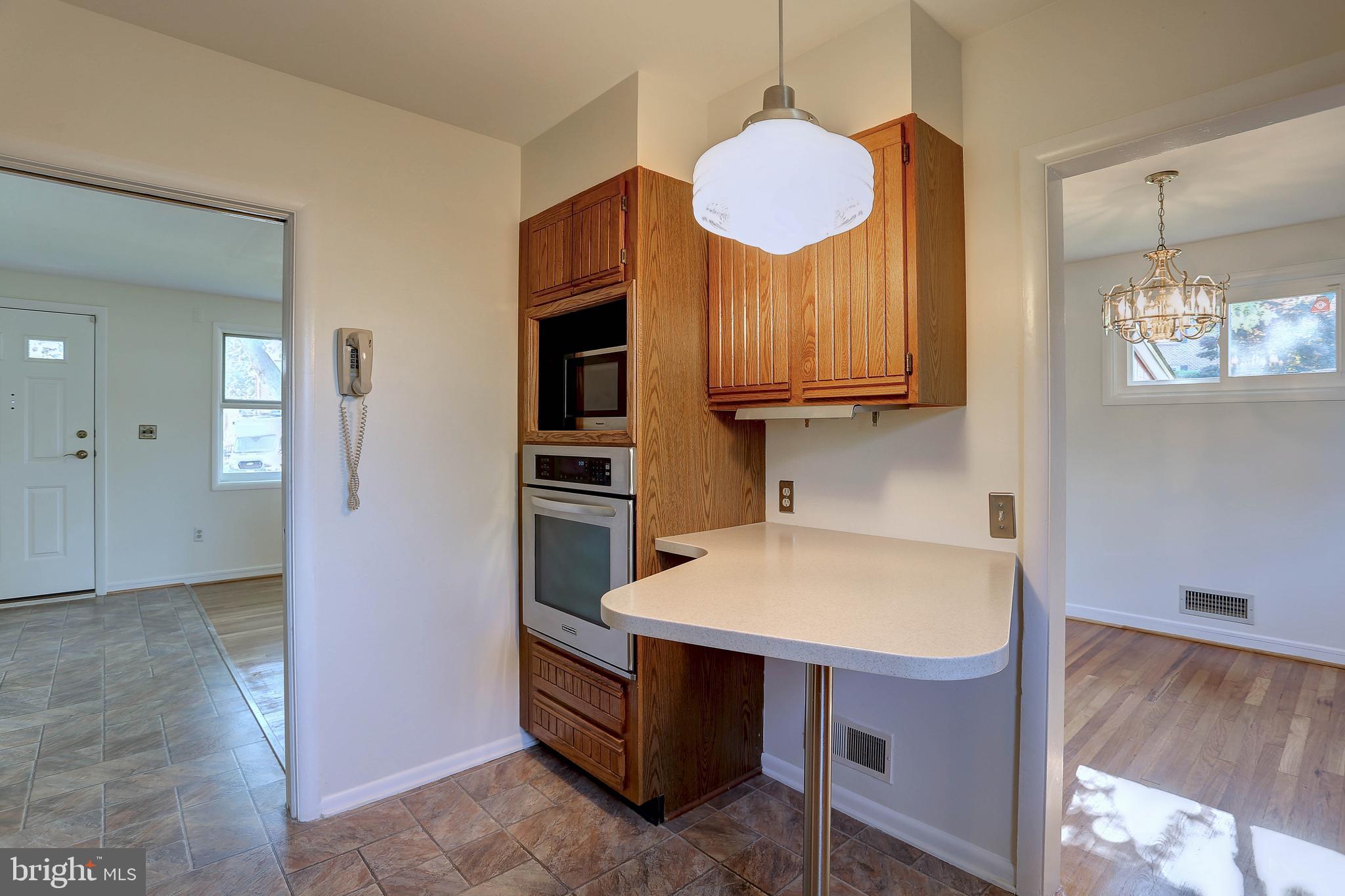 216 Rollingfield Road Catonsville, MD 21228 - Photo 12 of 37 Kitchen