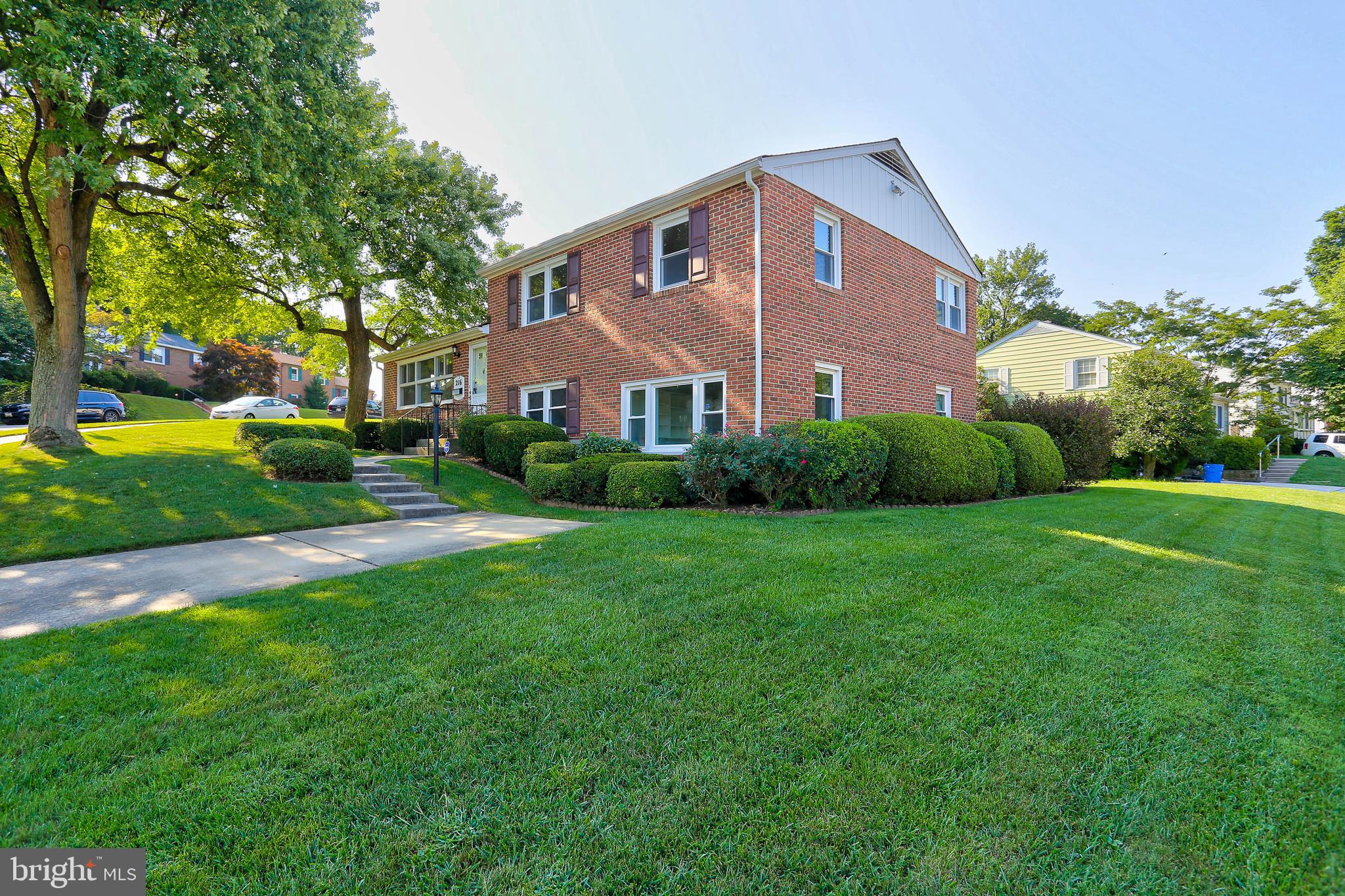 216 Rollingfield Road Catonsville, MD 21228 - Photo 31 of 37 Exterior Front/Side