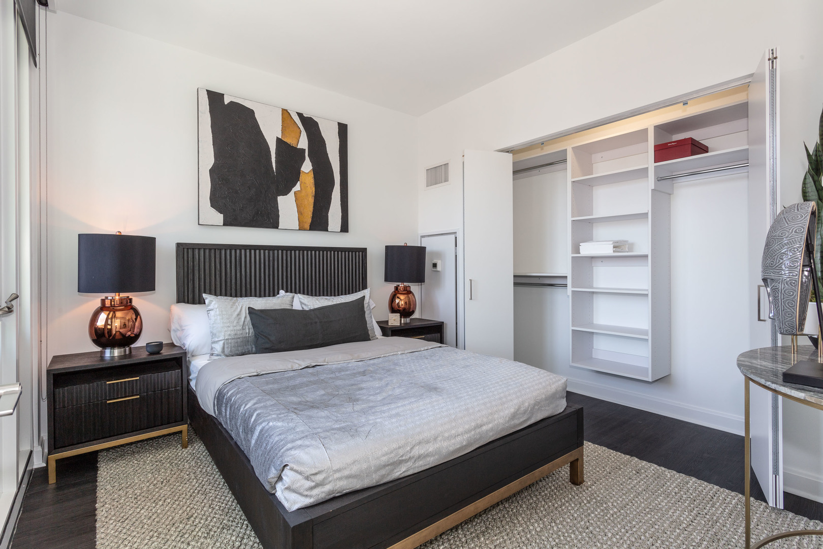 930 West Altgeld Street, Unit 810 Chicago, IL 60614 - Photo 6 of 7