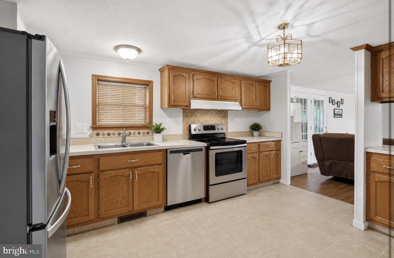1298 Walnut Shell Drive Vinton, VA 24179 - Photo 7 of 13
