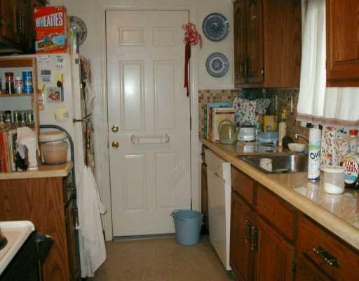 1336 Varner Road Whitehall, PA 15227 - Photo 4 of 8 Kitchen.