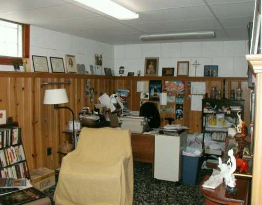 1336 Varner Road Whitehall, PA 15227 - Photo 8 of 8 Den/Family/Great Room.