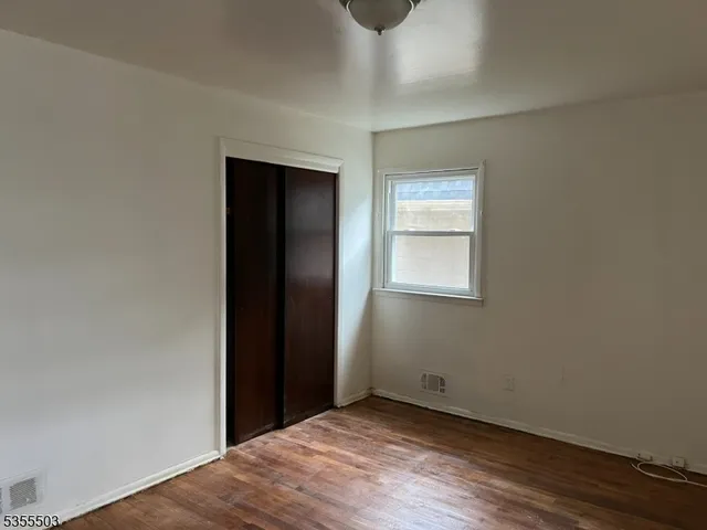 $2,200 | 1156 Passaic Avenue, Unit 1R, Linden, NJ 07036