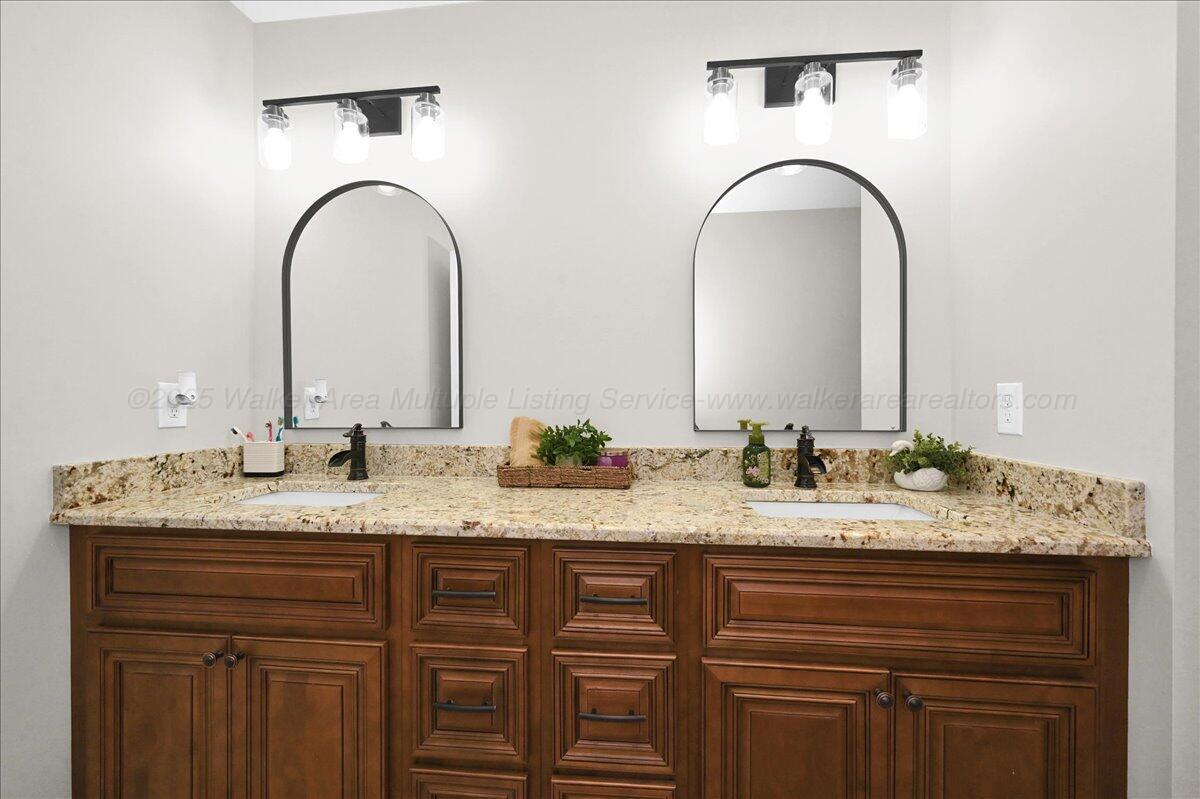 1402 Shades Road Jasper, AL 35504 - Photo 25 of 31 14-SES_6829